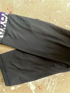 lululemon athletica Black Capri Pants with Purple Patterned Waistband